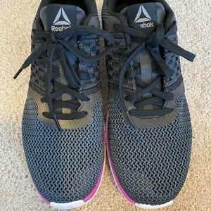 SALE 🔥 Women Reebok Run Athletic Shoe- EXCELLENT!